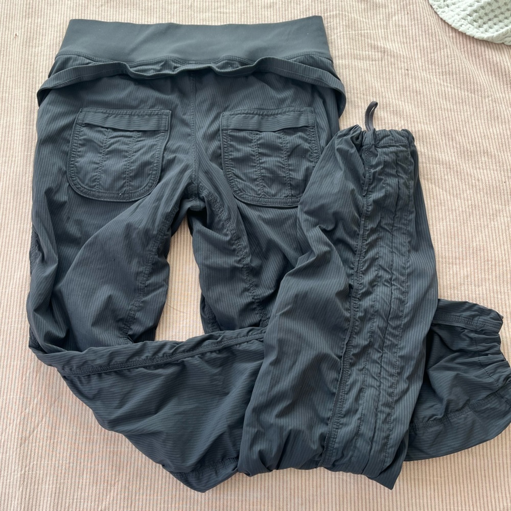 Lululemon dance studio pant grey size 6 - Picture 2 of 8